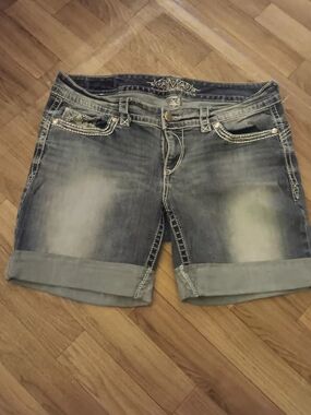 Worn Wash Women's Denim Jean Shorts - Blue